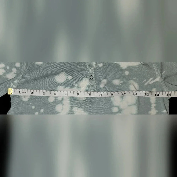 NWT Miki Miette Boy's Bleach Tie Dye Short Sleeve Button Detail Tee Size 10Y - Picture 6 of 6